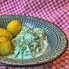 Gurken-Kräuter-Schmand zu Pellkartoffeln - Rezept - Bild Nr. 2