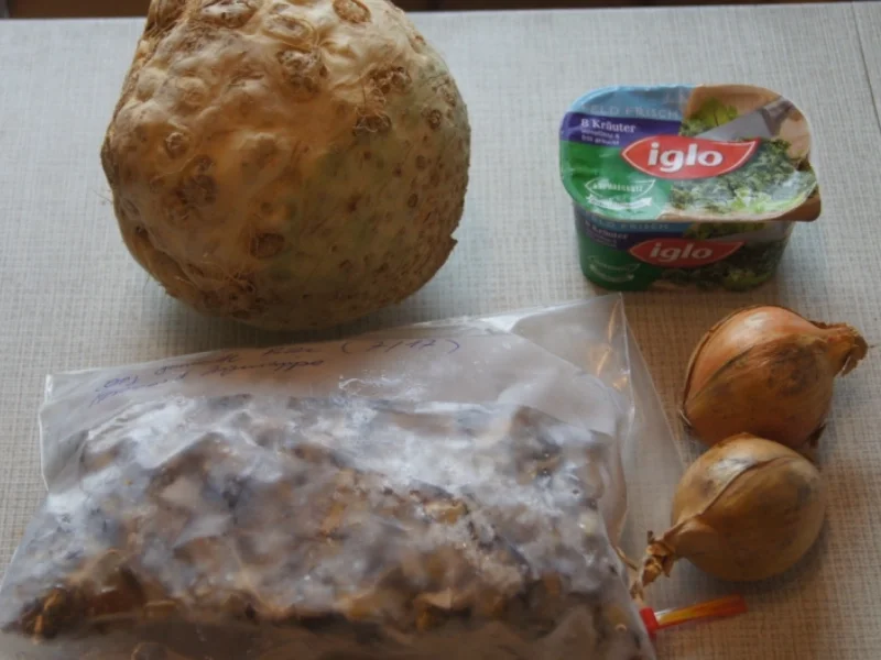 Sellerieschnitzel mit Waldpilzragout - Rezept - Bild Nr. 5778