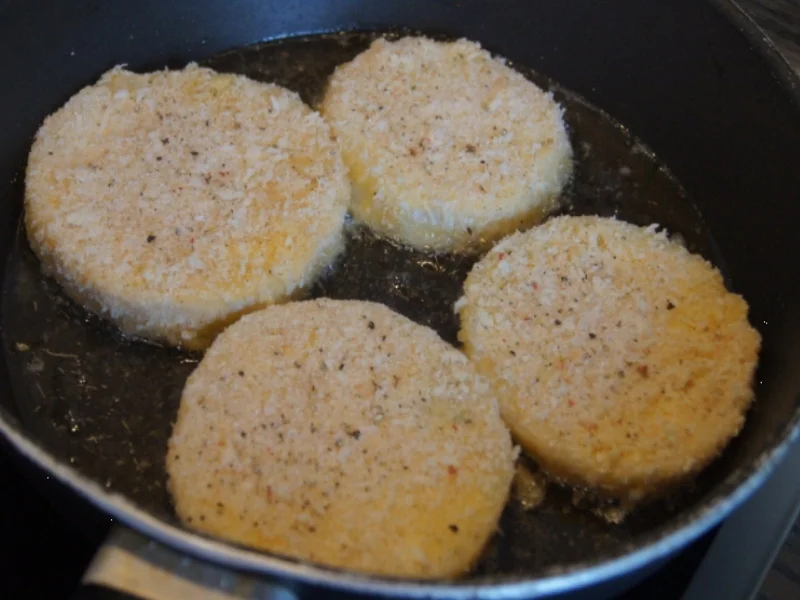 Sellerieschnitzel mit Waldpilzragout - Rezept - Bild Nr. 5783