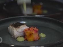 Adlerfisch mit Rote-Bete-Polenta, Sauerampfermousse und Chilikresse - Rezept - Bild Nr. 2