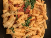 Rezept: Kamutmaccheroni mit Salami und Fenchelsamen Bild Nr. 5778 Kamutmaccheroni mit Salami und Fenchelsamen - Rezept - Bild Nr. 5778