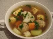 Kräftige Rindfleischsuppe - Rezept