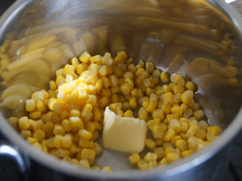 Rezept: Spare Ribs mit Gemüsemais und Sellerie-Kartoffelstampf Bild Nr. 5786 Spare Ribs mit Gemüsemais und Sellerie-Kartoffelstampf - Rezept - Bild Nr. 5786