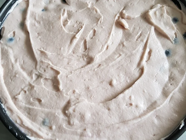 Rezept: Heidelbeer Baiser Haubentorte mit "Mürbeteig Grundrezept" Bild Nr. 5792 Heidelbeer Baiser Haubentorte mit "Mürbeteig Grundrezept" - Rezept - Bild Nr. 5792