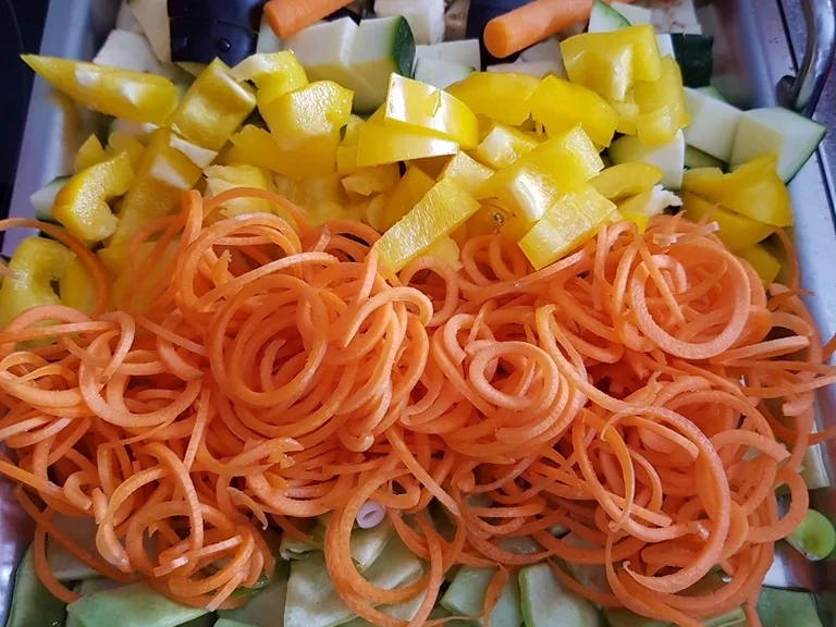 Gemüsepfanne "simple the Best" aber die Schnitttechnik macht es aus - Rezept - Bild Nr. 3