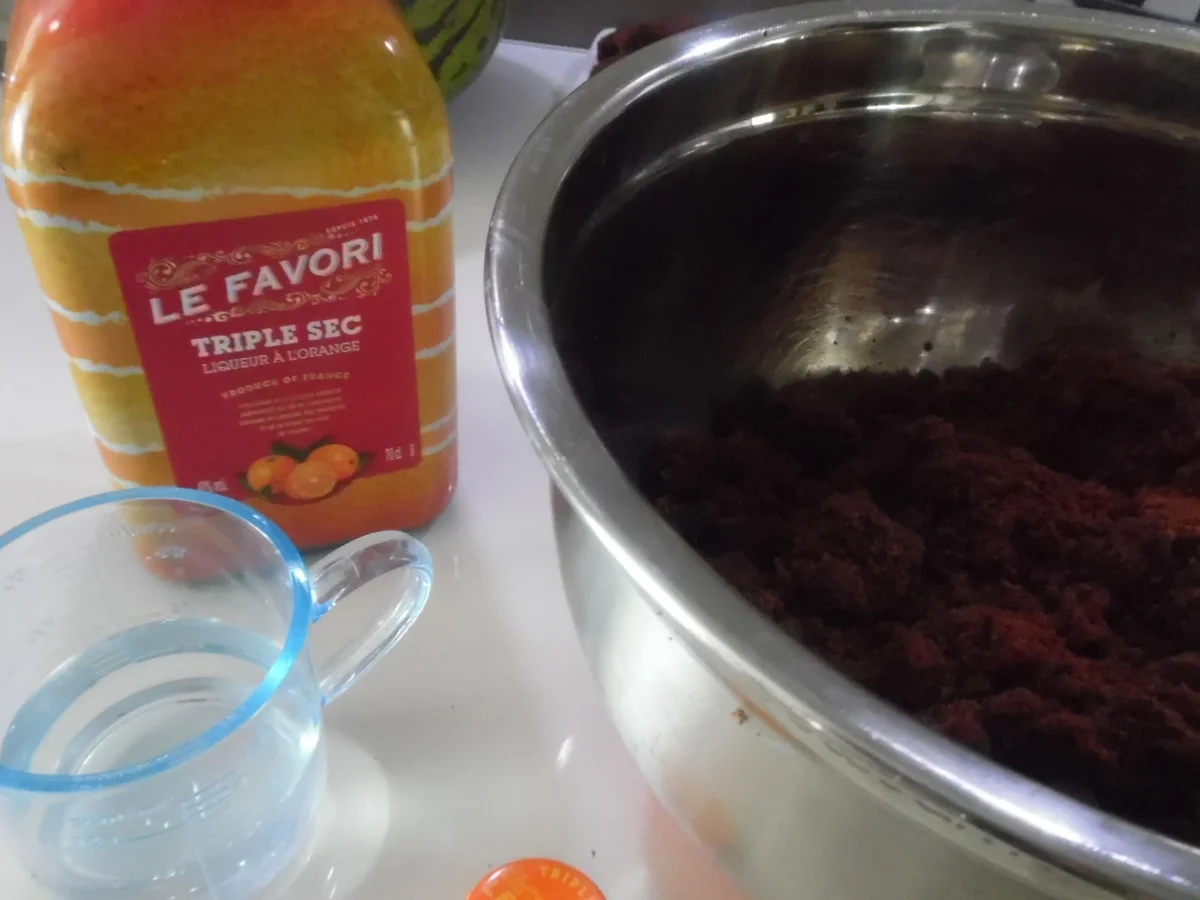 Schoko-Guglhupf mit Füllung - Rezept - Bild Nr. 5808