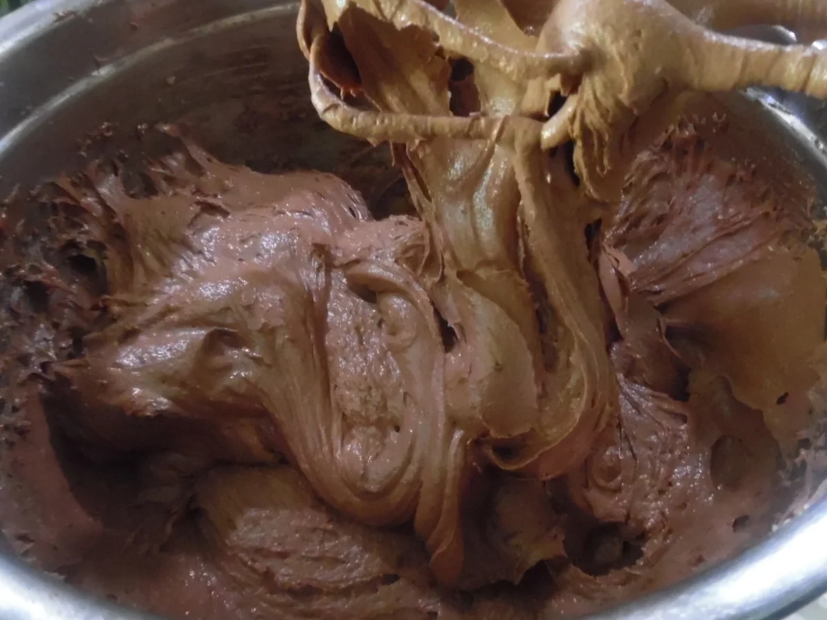 Schoko-Guglhupf mit Füllung - Rezept - Bild Nr. 5816