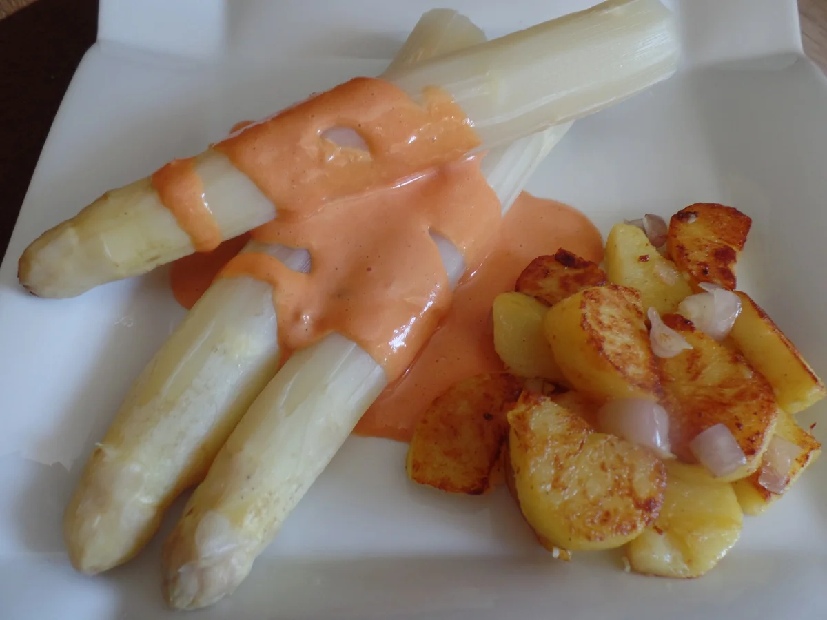 Spargel mit Tomaten-Hollandaise - Rezept - Bild Nr. 5808
