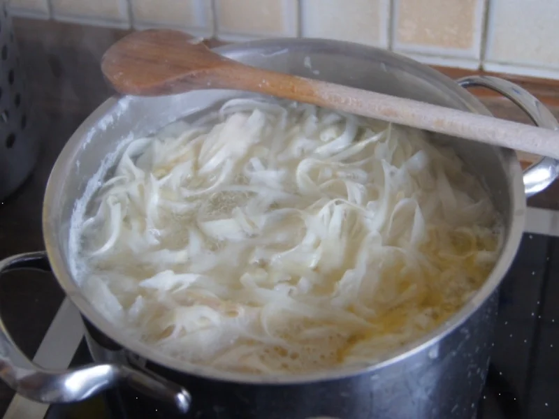 Rezept: Spargelsuppe mit Einlage Bild Nr. 5821 Spargelsuppe mit Einlage - Rezept - Bild Nr. 5821