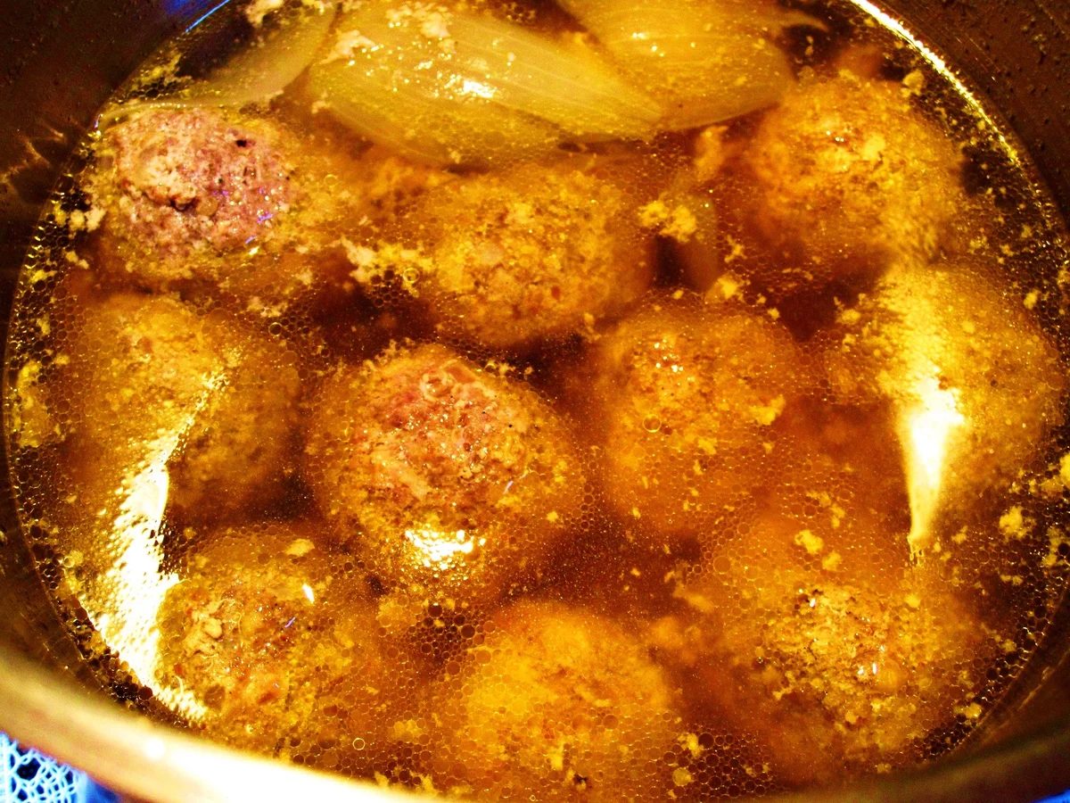 Rezept: Leichter Königsberger Teller Bild Nr. 5816 Leichter Königsberger Teller - Rezept - Bild Nr. 5816