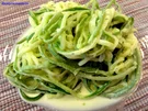 Salatbar:   SALATGURKE  tritt als Spaghetti auf :-) - Rezept - Bild Nr. 5814