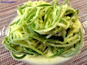 Salatbar:   SALATGURKE  tritt als Spaghetti auf :-) - Rezept - Bild Nr. 5814