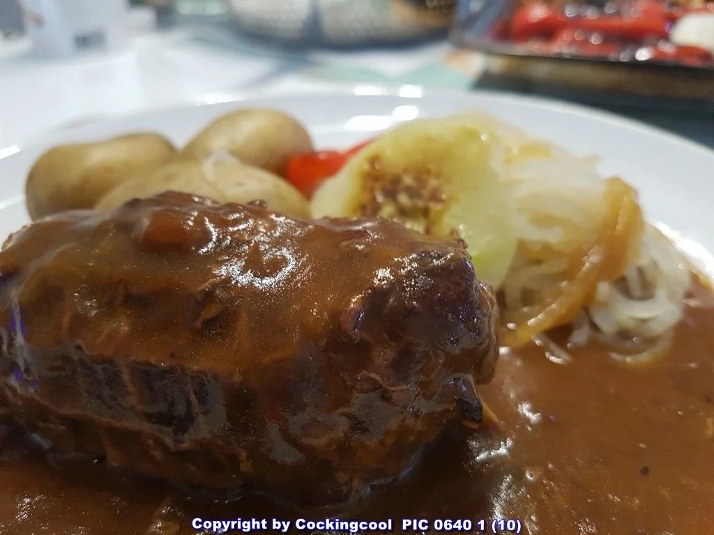 Rezept: Rinderrouladen mit lecker Sosse à la Biggi Bild Nr. 5833 Rinderrouladen mit lecker Sosse à la Biggi - Rezept - Bild Nr. 5833