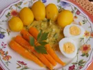 Kartoffeln mit Snack-Möhren in pikanter Sauce und Ei - Rezept - Bild Nr. 5823