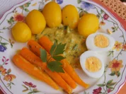 Kartoffeln mit Snack-Möhren in pikanter Sauce und Ei - Rezept - Bild Nr. 5823