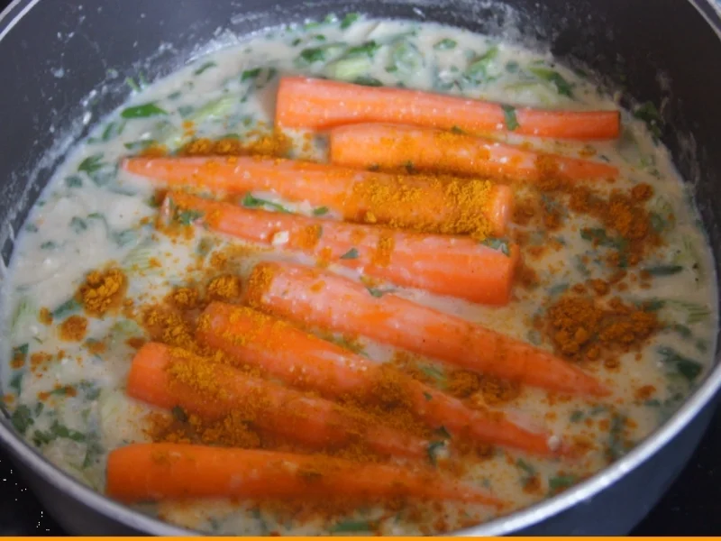 Kartoffeln mit Snack-Möhren in pikanter Sauce und Ei - Rezept - Bild Nr. 5831