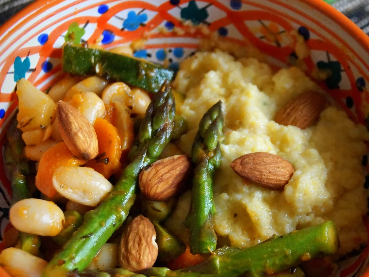 Spargel-Gemüse mit Ziegenkäse-Polenta - Rezept - Bild Nr. 2