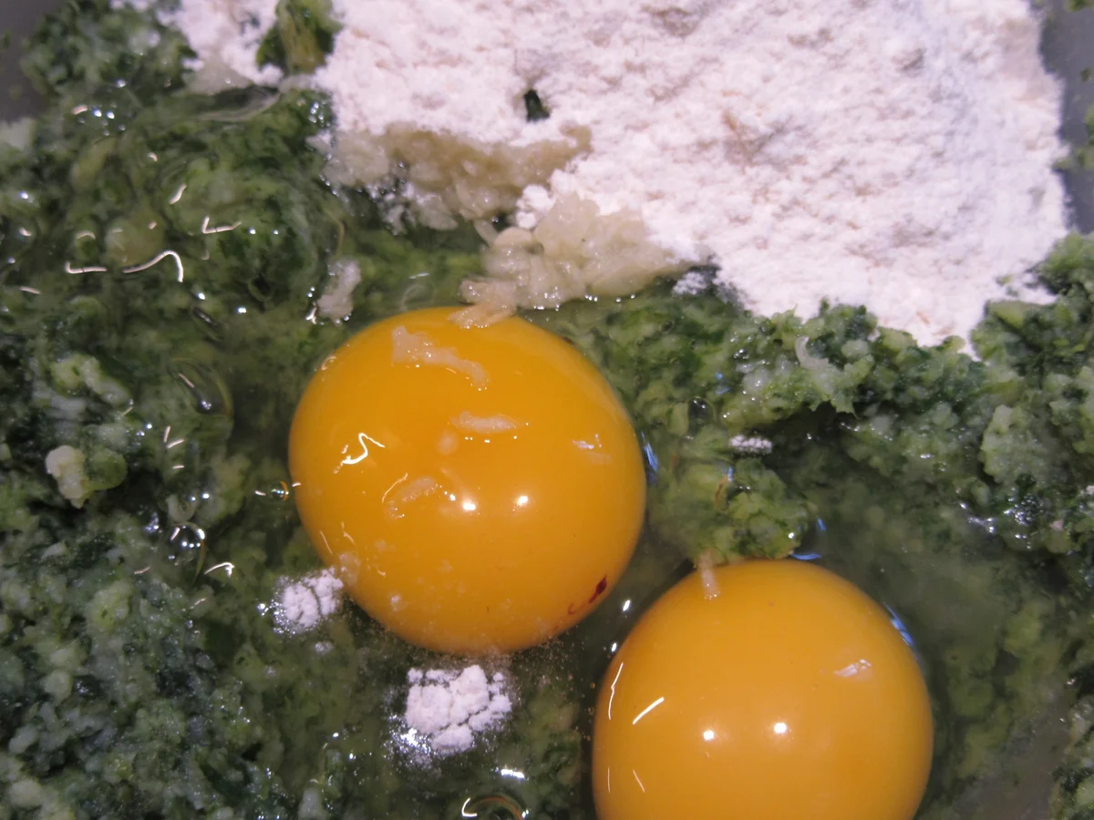 Pasta: Kartoffel-Spinat-Spätzle auf Steinpilzschaum - Rezept - Bild Nr. 5825