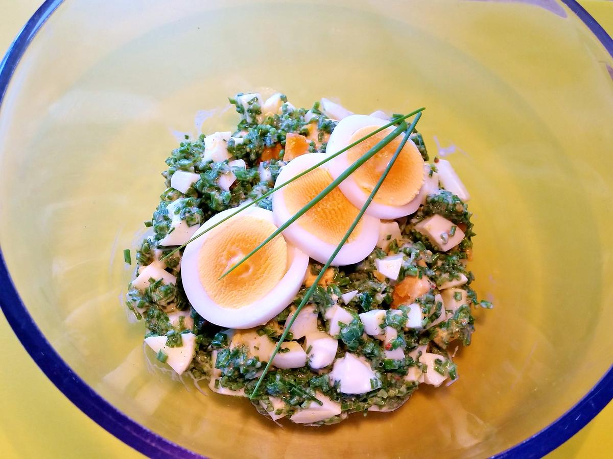 Schnittlauch-Salat mit Eiern ... - Rezept - Bild Nr. 2