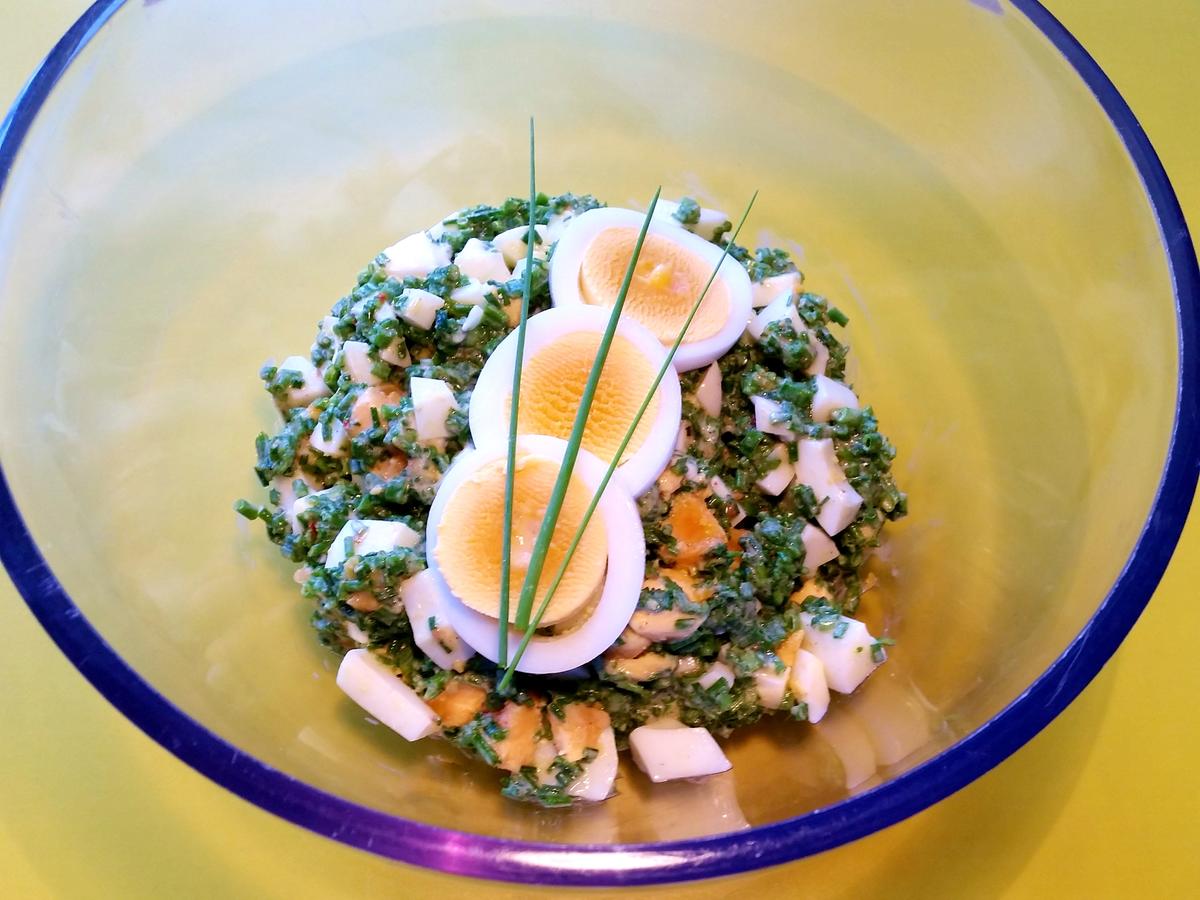 Schnittlauch-Salat mit Eiern ... - Rezept - Bild Nr. 5832