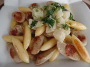 Bratwurst-Schupfnudel-Pfanne mit Kohlrabirahm - Rezept - Bild Nr. 5832