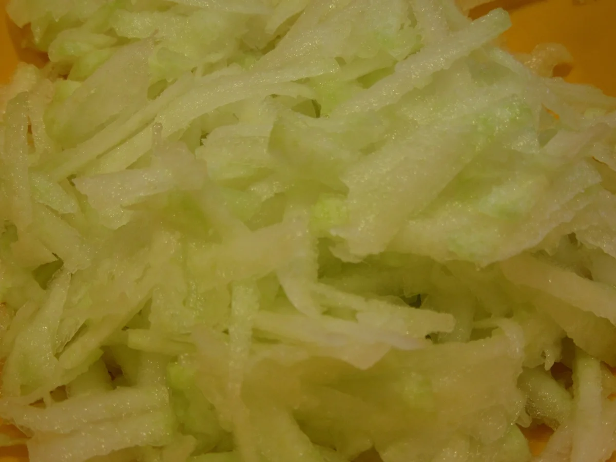 Rezept: Kräuter-Pannacotta mit Schmorgemüsesalat Bild Nr. 5839 Kräuter-Pannacotta mit Schmorgemüsesalat - Rezept - Bild Nr. 5839