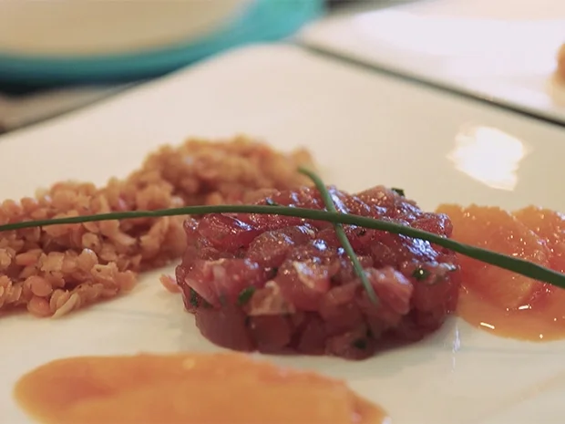 Rezept: Thunfischtatar mit roten Linsen und Orangensugo Bild Nr. 5835 Thunfischtatar mit roten Linsen und Orangensugo - Rezept - Bild Nr. 5835