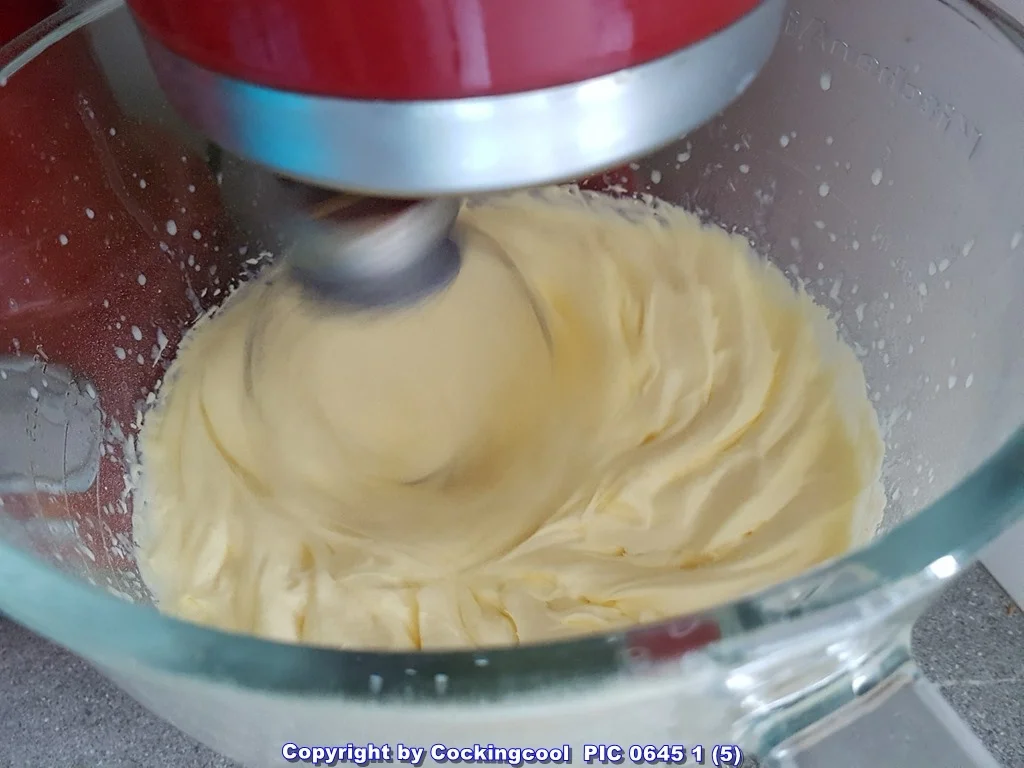 "Käsekuchen" mit Schokoladensirup als T(D)ropping - Rezept - Bild Nr. 5842