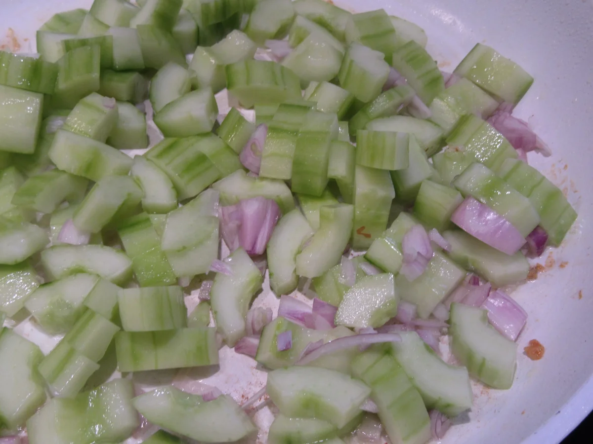 Rezept: Fisch: Zander mit Dill-Schmorgurken und Kartoffeln Bild Nr. 5838 Fisch: Zander mit Dill-Schmorgurken und Kartoffeln - Rezept - Bild Nr. 5838