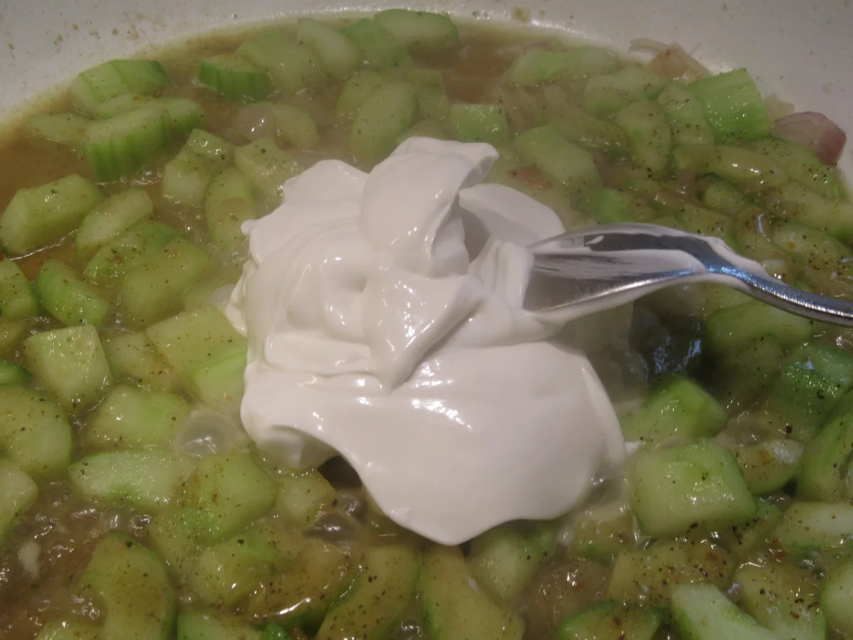 Rezept: Fisch: Zander mit Dill-Schmorgurken und Kartoffeln Bild Nr. 5840 Fisch: Zander mit Dill-Schmorgurken und Kartoffeln - Rezept - Bild Nr. 5840