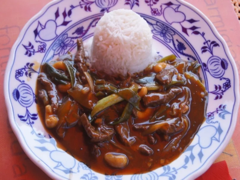 Rindfleisch mit Cashewkernen und Basmati Reis - Rezept - Bild Nr. 5850