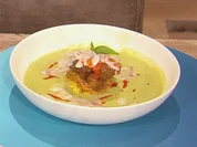 Krabben-Gemüse-Crème-Suppe mit mediterranem Eierstich (Massimo Sinató) - Rezept - Bild Nr. 2