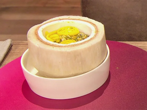 Rezept: Gefüllte Kokosnuss mit Matcha (Blick in Trettls Topf) Bild Nr. 2 Gefüllte Kokosnuss mit Matcha (Blick in Trettls Topf) - Rezept - Bild Nr. 2