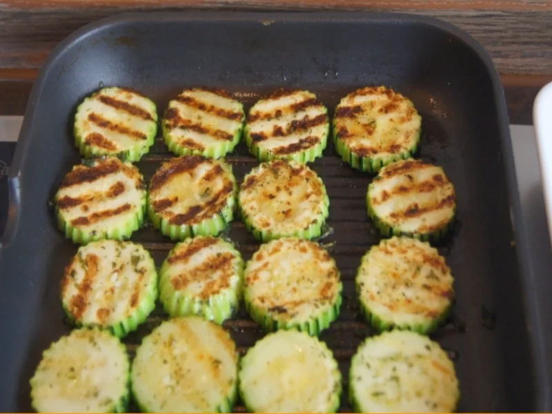 Rezept: Nordsee Schollenfilet mit Zucchini und Drillingen Bild Nr. 5849 Nordsee Schollenfilet mit Zucchini und Drillingen - Rezept - Bild Nr. 5849