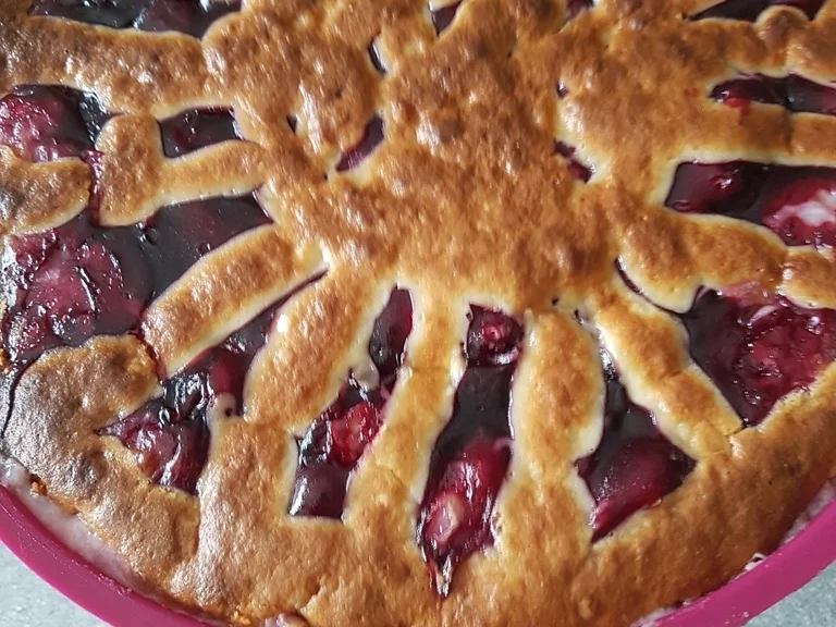 "Reisfladen" frisch geflückte Kirschen und Marzipankruste - Rezept - Bild Nr. 5857