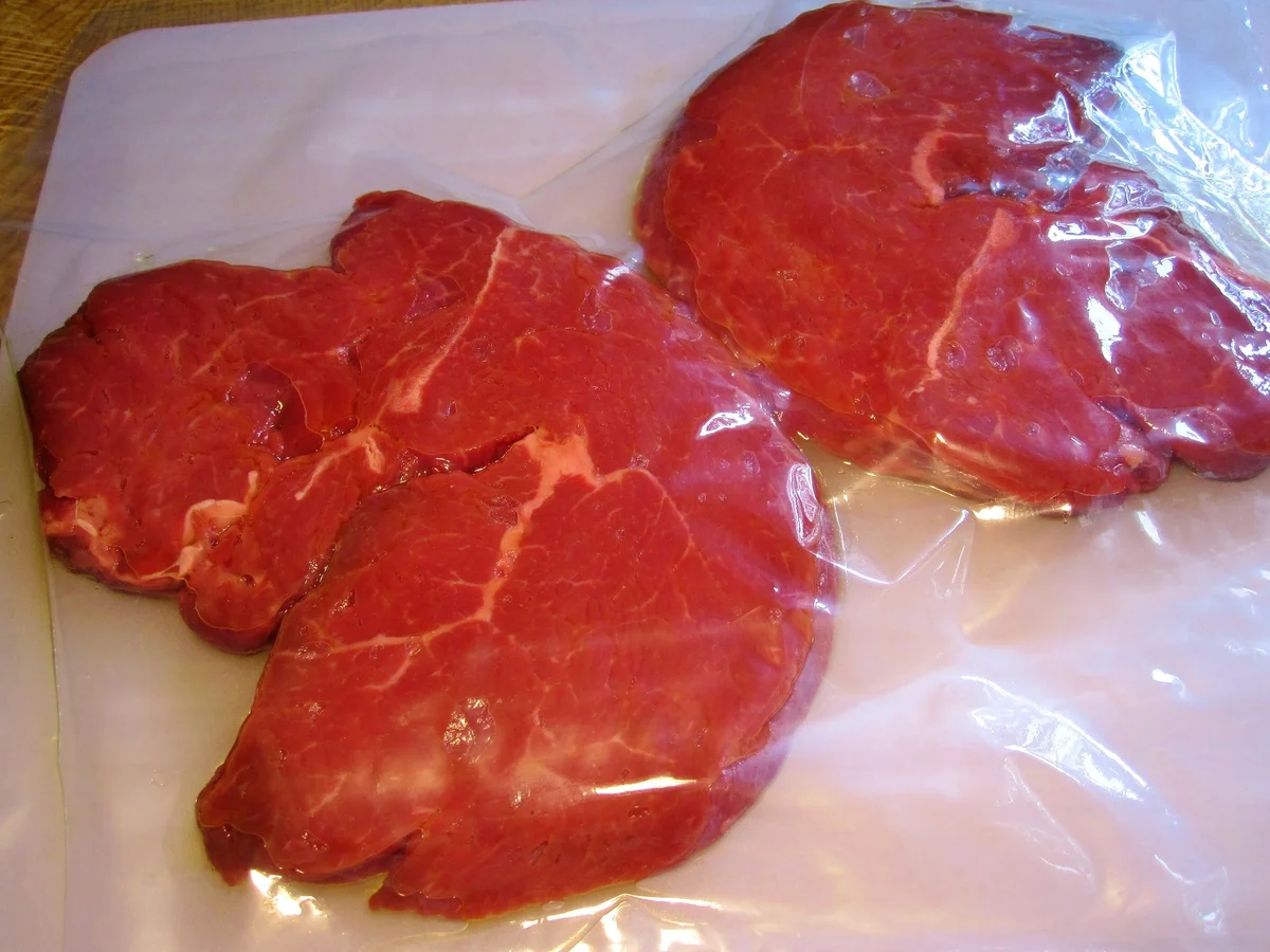 Rindersteak mit Knoblauch und Hollandaise-Spargel - Rezept - Bild Nr. 5846