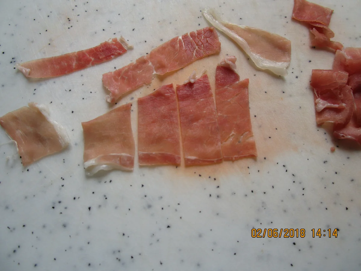 Rezept: Auflauf: Spargel mit Schinken und Käse-Sahne-Sauce Bild Nr. 5847 Auflauf: Spargel mit Schinken und Käse-Sahne-Sauce - Rezept - Bild Nr. 5847