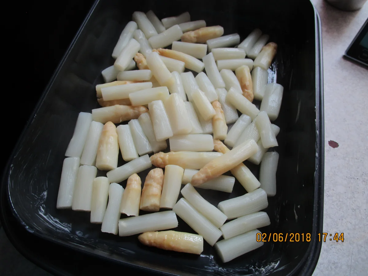 Rezept: Auflauf: Spargel mit Schinken und Käse-Sahne-Sauce Bild Nr. 5860 Auflauf: Spargel mit Schinken und Käse-Sahne-Sauce - Rezept - Bild Nr. 5860