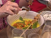 Gelbes Thai-Curry mit Sesam-Tofu-Spieß und Jasmin-Duft-Reis - Rezept - Bild Nr. 5853