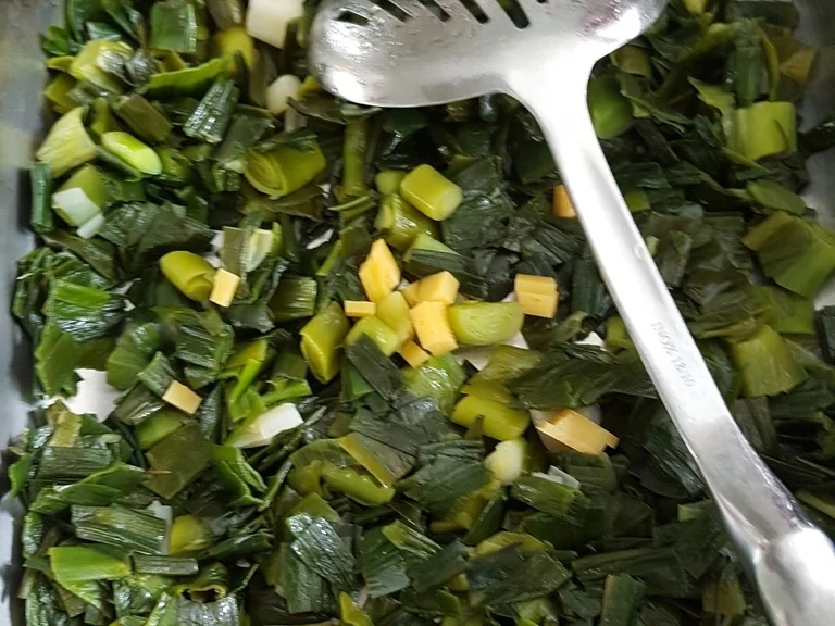 Sommer Lauchsalat mit frisch geerntetem "Jungem Porreè " - Rezept - Bild Nr. 8