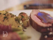 Rinderfilet mit Rotweinschalotten, Bohnen im Speckmantel und Backkartoffeln - Rezept - Bild Nr. 5853