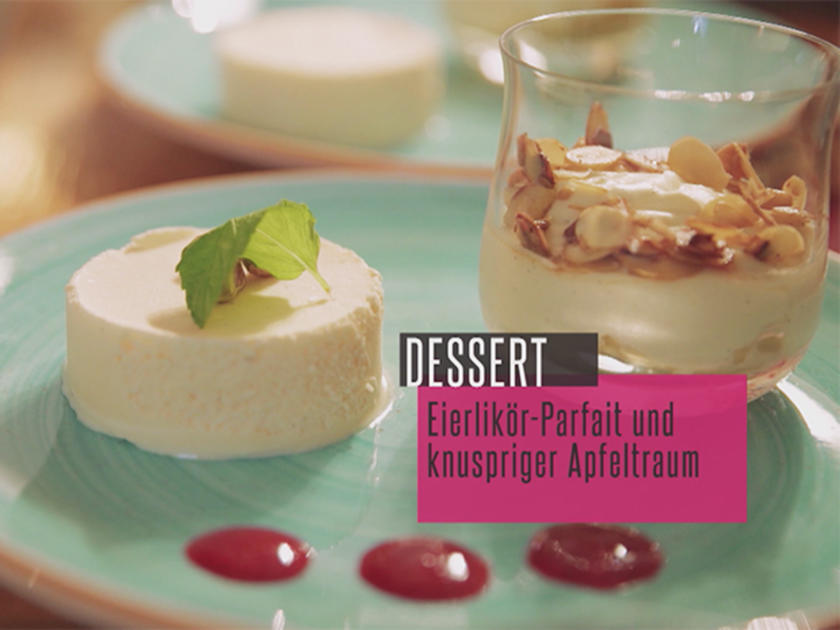 Eierlikörparfait mit Himbeersoße - einfach - von Das perfekte Dinner Eierlikörparfait mit Himbeersoße - einfach - von Das perfekte Dinner
