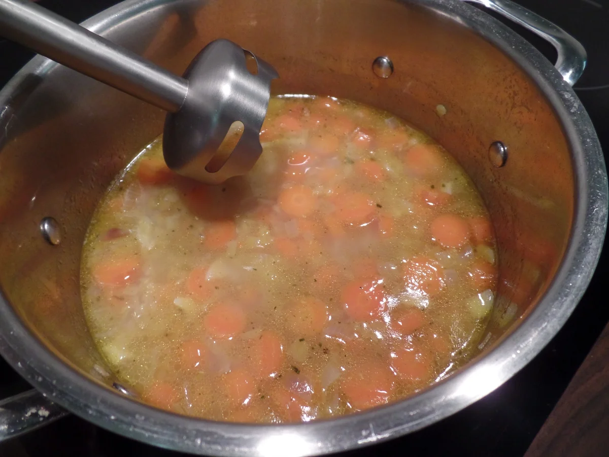 Möhren-Linsen-Suppe mit Mettbällchen - Rezept - Bild Nr. 5890