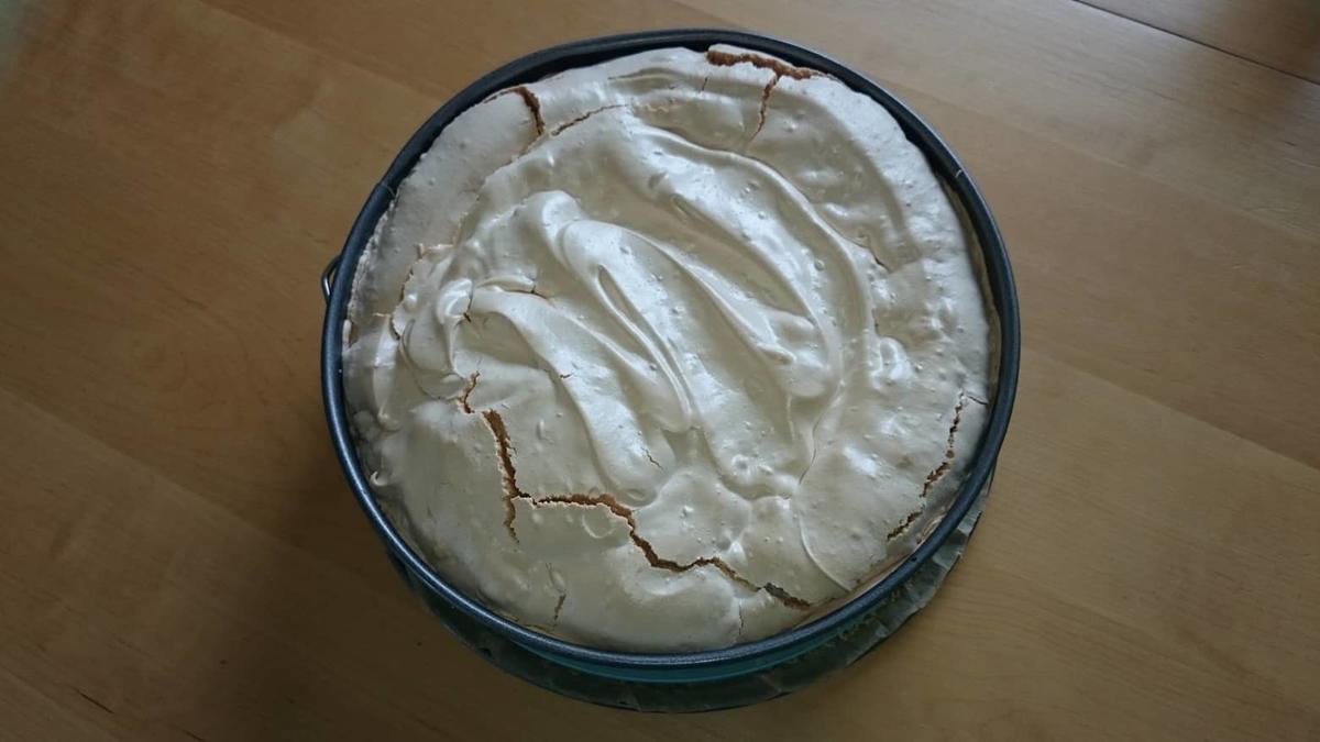 Rhabarber-Kuchen mit Baiserhaube - Rezept - Bild Nr. 5890