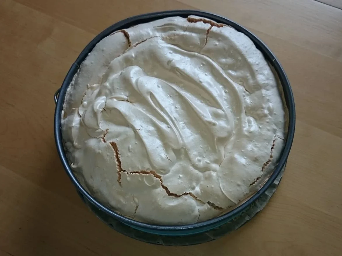Rhabarber-Kuchen mit Baiserhaube - Rezept - Bild Nr. 5890