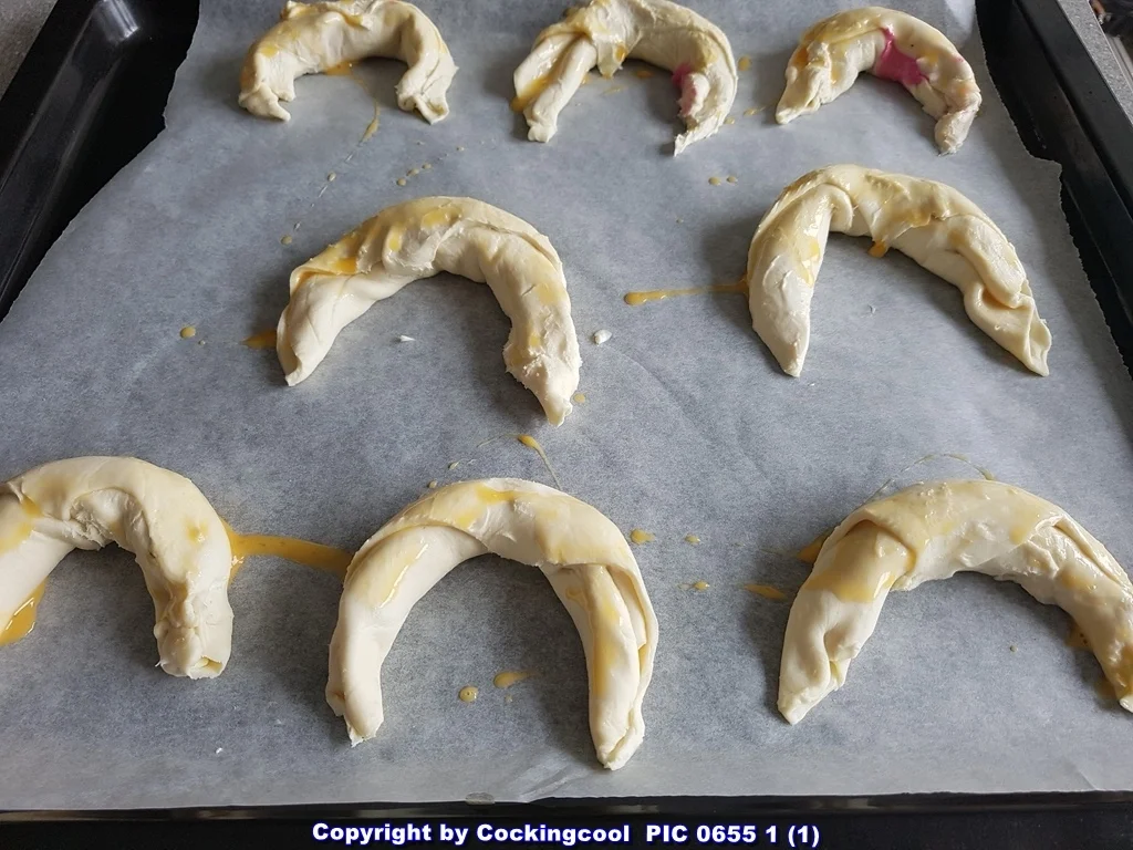 Schnelle Blätterteighörnchen (herzhaft) - Rezept - Bild Nr. 5888