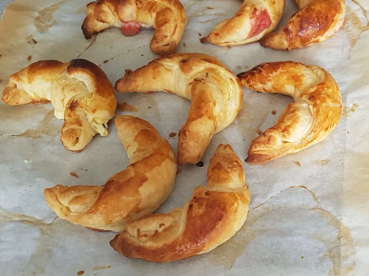 Schnelle Blätterteighörnchen (herzhaft) - Rezept - Bild Nr. 5889