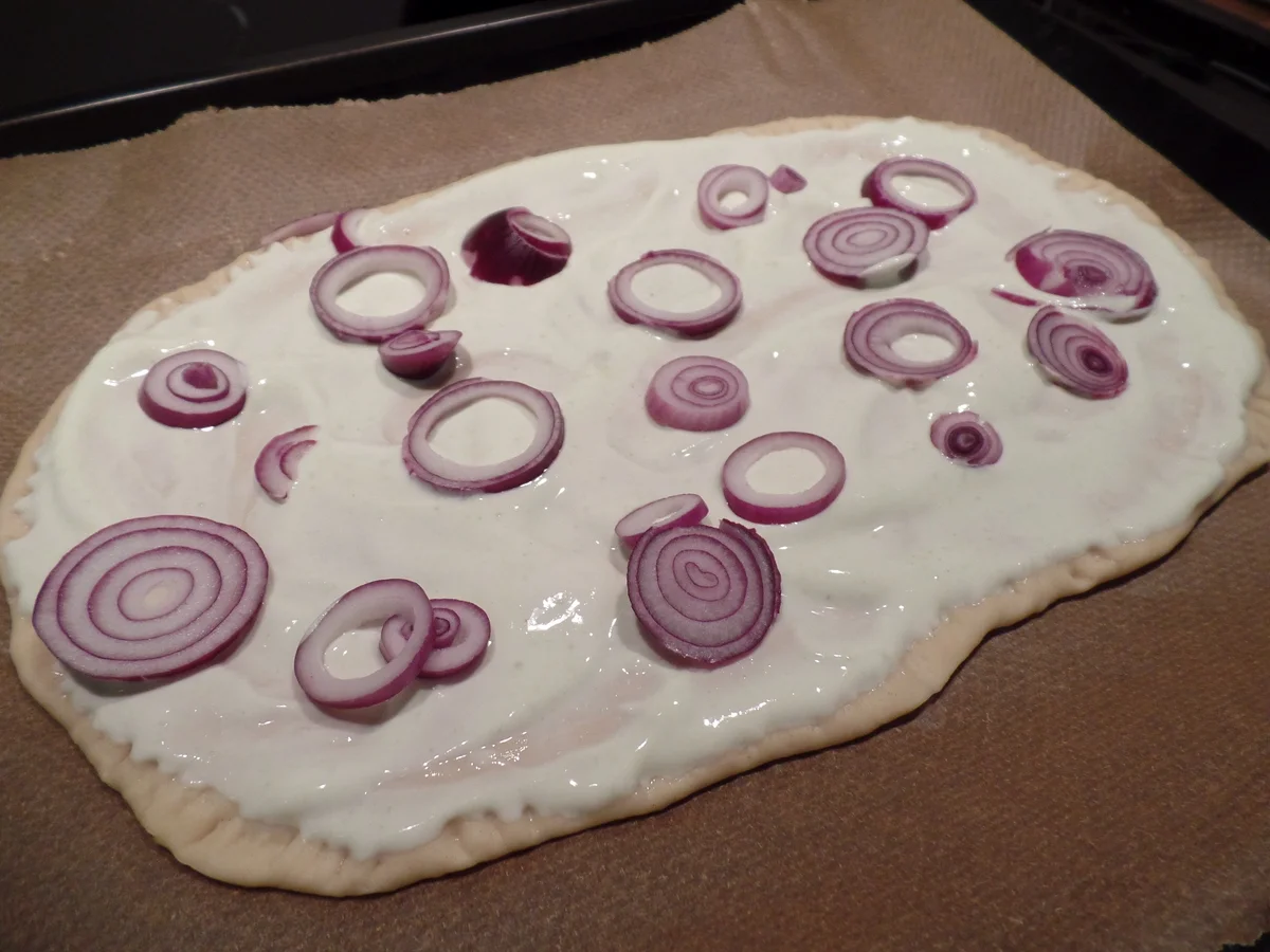 Flammkuchen mit  Rinder-Carpaccio - Rezept - Bild Nr. 5895