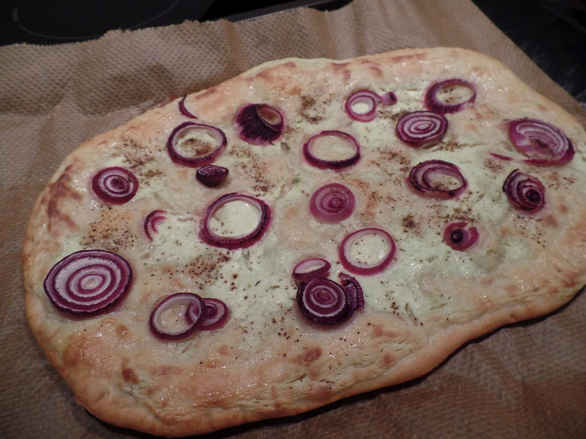 Flammkuchen mit Rinder-Carpaccio - Rezept - kochbar.de