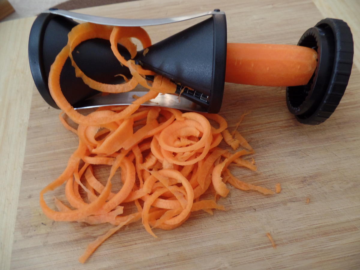 Vollkornspaghetti und  Möhrenspaghetti mit Champigons - Rezept - Bild Nr. 5889